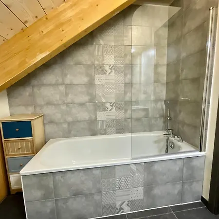 Holiday home Les 2 Marmottes 4 Etoiles Bain Nordique, Petanque Gerbepal