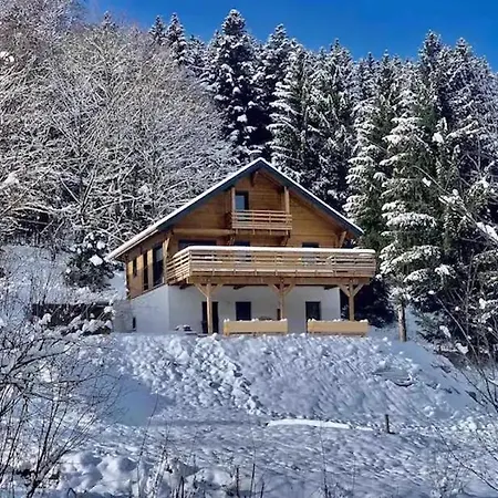 Holiday home Les 2 Marmottes 4 Etoiles Bain Nordique, Petanque